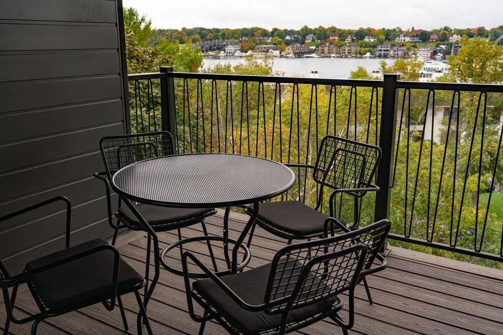 Hotel The Earl In Charlevoix Camera foto